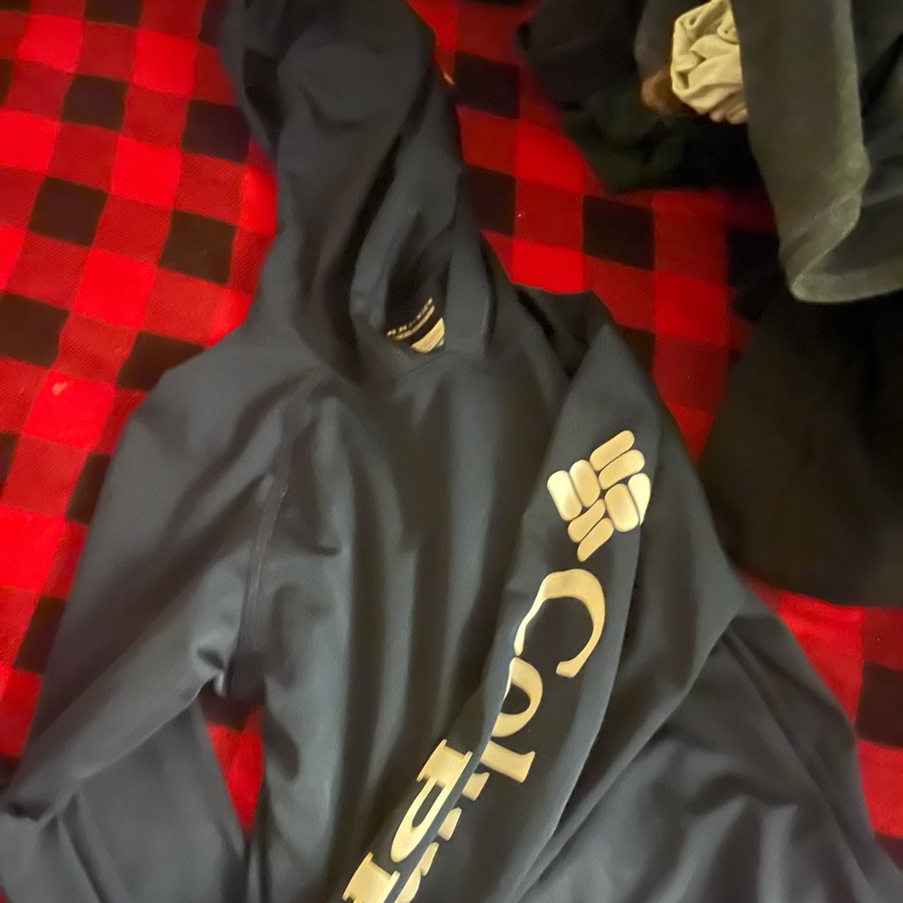 Girls small size 8 Columbia long sleeve with hoodie